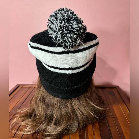 HitWear 1800 Tequila Beanie w/Pom - Picture 5 of 6